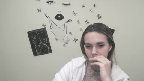 Stacy online show from December 22, 2024, 5:32 pm