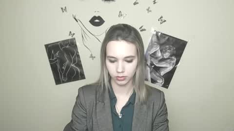 Stacy online show from December 23, 2024, 2:07 pm