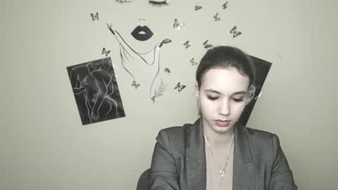 Stacy online show from January 12, 2025, 1:16 pm