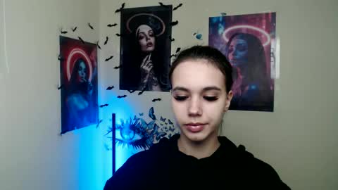 Stacy online show from November 25, 2025, 1:22 pm