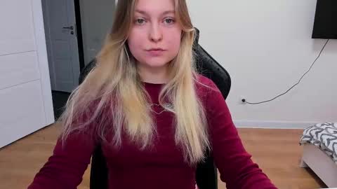 Stacy  online show from March 12, 2025, 10:37 am