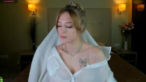 Snapshot of stacy_riiver chatting on February 20, 2026, 9:21 am Stacy Mon Tue Wed Thu Fri Sun GMT GMT 3 1000am - 0400pm online show from February 20, 2026, 9:21 am