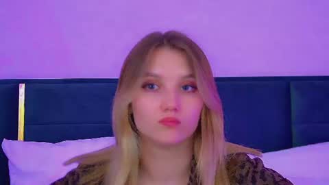 Snapshot of stacyevancesss chatting on June 22, 2026, 3:25 am StacyEvances online show from June 22, 2026, 3:25 am