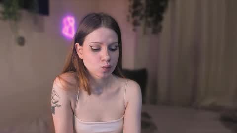 stacyloveforu online show from May 8, 2026, 1:33 am