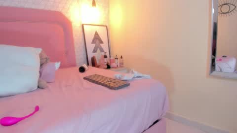 KEIMI  online show from February 5, 2025, 9:25 am