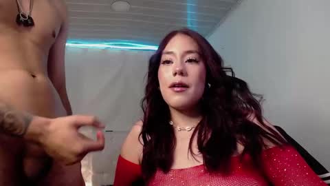 Stand and Rose online show from November 24, 2025, 2:33 am