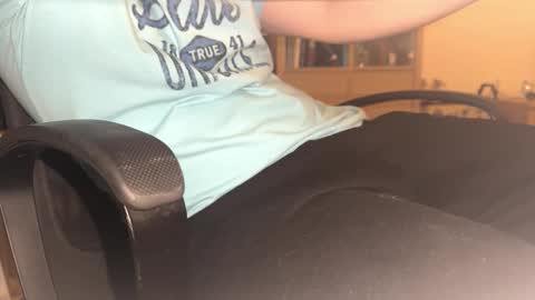 stang_ online show from December 4, 2025, 1:53 pm