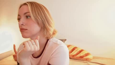 Kristina online show from May 2, 2026, 1:16 pm
