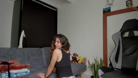 Snapshot of star_shooting chatting on July 28, 2026, 7:39 pm star_shooting online show from July 28, 2026, 7:39 pm