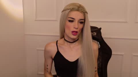 star_storm online show from February 8, 2025, 12:17 am