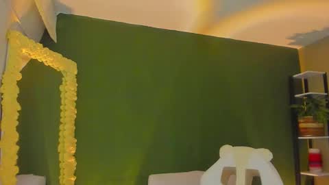 star_sub1 online show from October 22, 2025, 7:35 pm