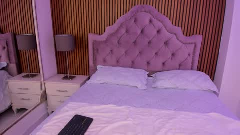 Snapshot of starbutterflyy_ chatting on November 23, 2025, 4:12 am STAR online show from November 23, 2025, 4:12 am