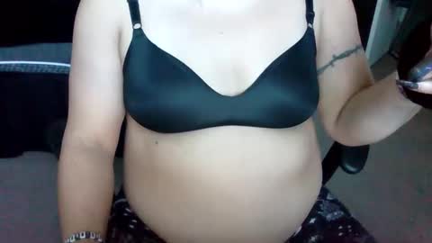 starella___saxxxton online show from December 30, 2024, 3:57 pm