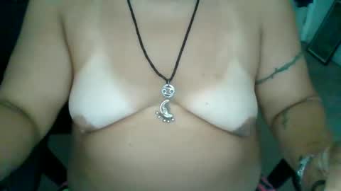 starella___saxxxton online show from September 29, 2025, 4:23 pm