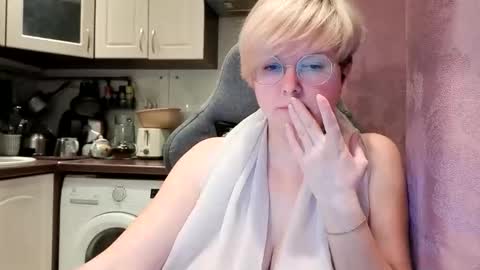 Stasya online show from February 2, 2026, 1:15 am