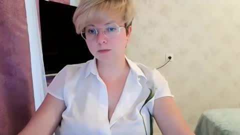 Snapshot of stasya_07 chatting on May 22, 2026, 8:42 am Stasya online show from May 22, 2026, 8:42 am