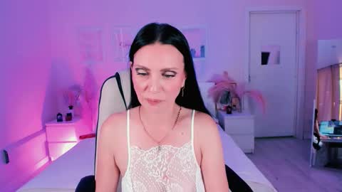 steaflers_mom online show from October 19, 2025, 7:09 am