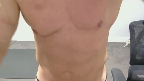 Snapshot of steelphysique chatting on June 18, 2026, 8:46 pm SteelPhysique online show from June 18, 2026, 8:46 pm