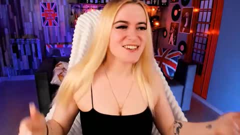 stef_nicks online show from March 17, 2026, 9:23 am