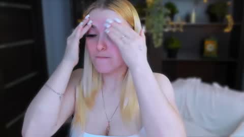 stef_nicks online show from April 20, 2026, 9:12 am