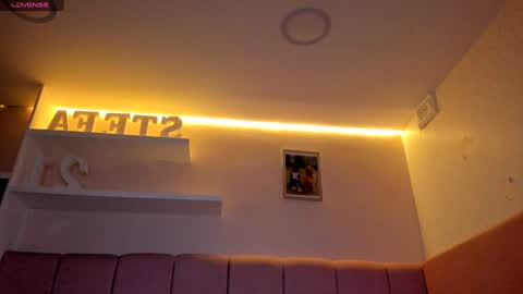 Stefa Gomez  online show from December 23, 2024, 3:44 pm