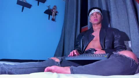 Stefann Salvatore online show from January 20, 2025, 7:58 am