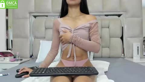 Stefany online show from February 26, 2025, 10:31 pm