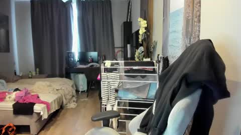 Snapshot of stefany_and_bettany chatting on June 24, 2026, 12:26 pm stefany_and_bettany online show from June 24, 2026, 12:26 pm
