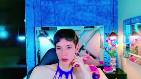 stefany piink online show from May 10, 2026, 4:34 pm