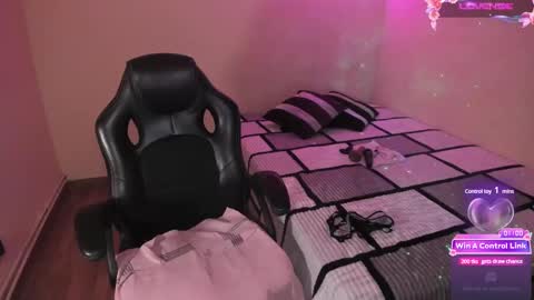 stefany online show from February 12, 2025, 3:27 pm