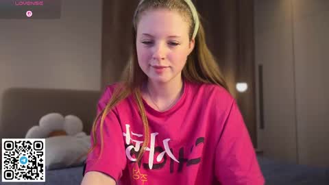 STEFI  Streams every day from 10 PM GTM1  online show from May 7, 2026, 2:39 am