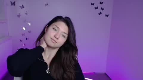 Steffi online show from October 5, 2025, 5:44 pm