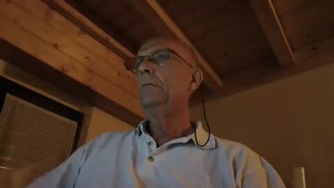 stefi444466 online show from April 22, 2026, 10:44 pm