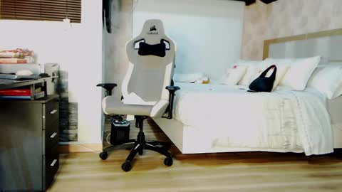 Zuly online show from March 11, 2025, 3:26 am