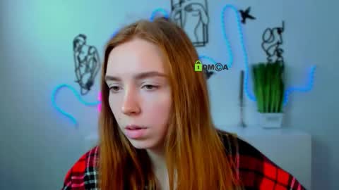 stella_flower online show from March 8, 2026, 7:12 am