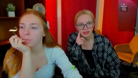 stella_flower online show from March 9, 2026, 12:31 pm