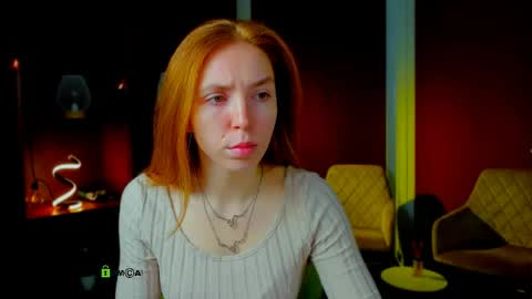 stella_flower online show from April 20, 2026, 4:48 am