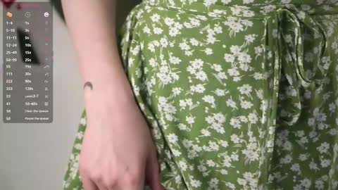 Stella online show from October 4, 2025, 9:07 am