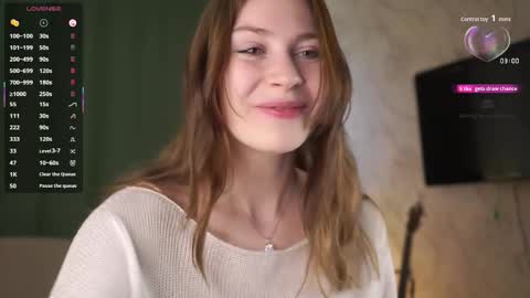 Stella online show from October 9, 2025, 10:57 am