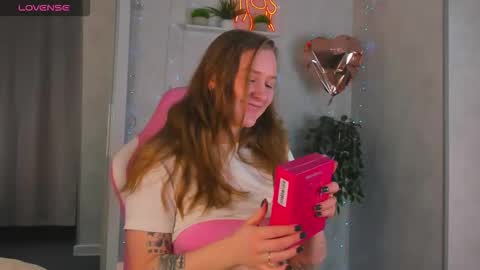 Stella online show from March 19, 2026, 1:42 am