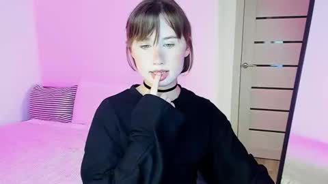 stella_sunny online show from November 30, 2025, 2:37 am