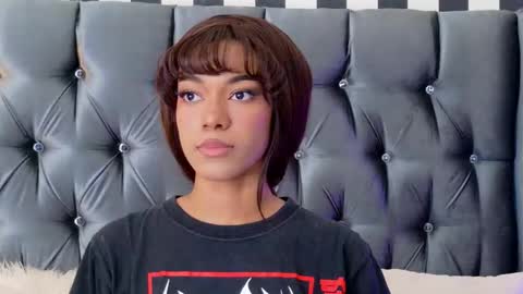 S T E L L A online show from January 14, 2026, 11:53 pm