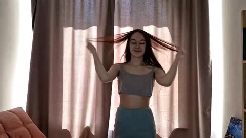 Stella online show from September 25, 2025, 9:57 am