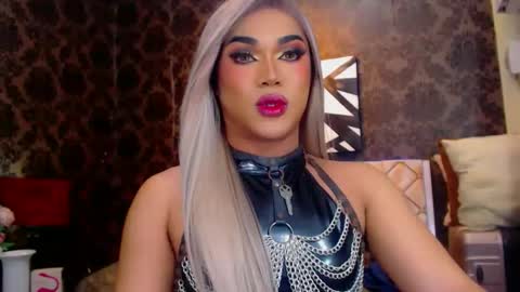 CALL ME STELLA online show from January 16, 2025, 12:31 pm