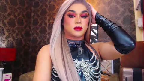 CALL ME STELLA online show from February 9, 2025, 9:37 am