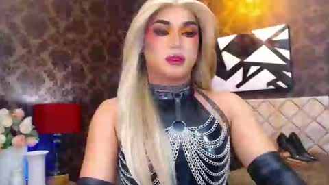 CALL ME STELLA online show from February 22, 2025, 10:07 am