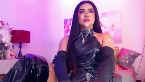 CALL ME STELLA online show from April 19, 2026, 6:02 am