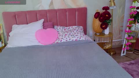 Stella 3 online show from November 26, 2025, 7:20 am