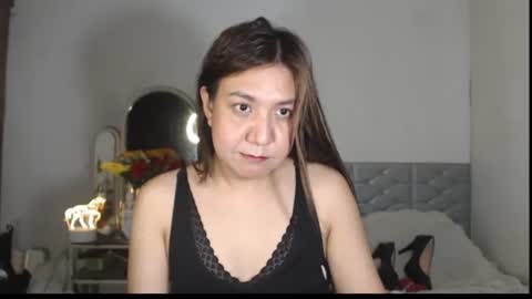 Stella online show from November 6, 2025, 4:52 pm