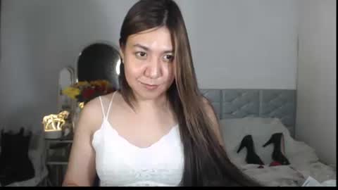 Stella online show from November 12, 2025, 12:22 am